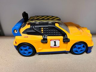 Coche Action Man con figuras
