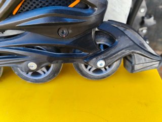 Patines en línea talla 42 con bolsa de transporte