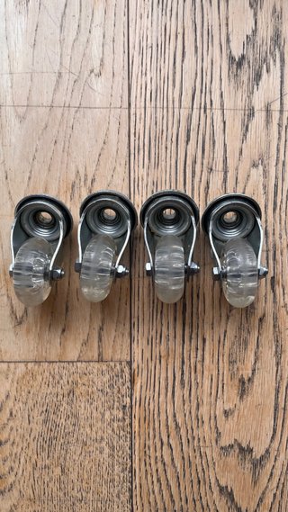 Ruedas para Muebles (50x20mm)