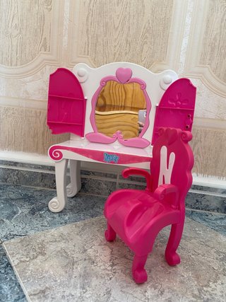 Tocador y silla Nancy rosa