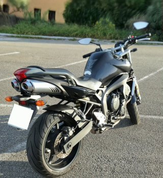 Yamaha FZ6 Fazer 600 2006 Negra