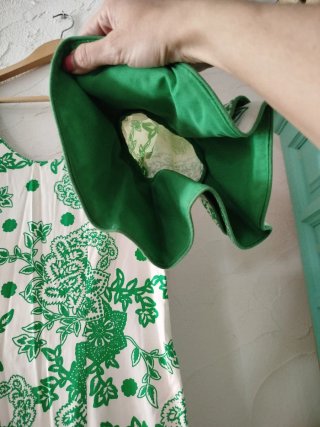 Traje de flamenca verde y blanco