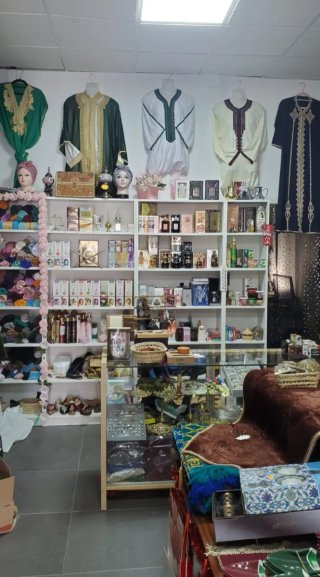 Traspaso tienda de Ropa Árabe motivo de mudanza