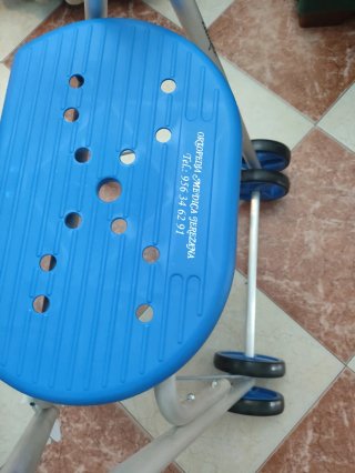 Andador para personas mayores con asiento