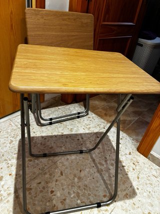 Conjunto 2 mesas plegables madera y metal