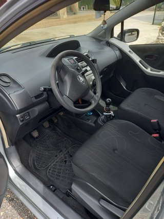 Toyota Yaris 1.4 D4D 90CV–2010–235.000 KM–4600€
