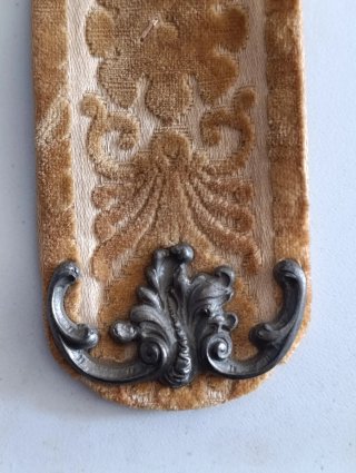 Antico posacenere da poltrona