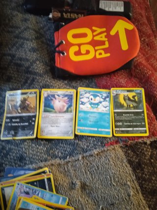 Cartas Pokémon Whimsicott, Sylveon V, Simisear V
