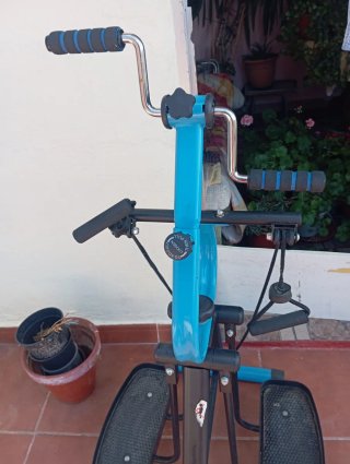 Bicicleta estática multifunción