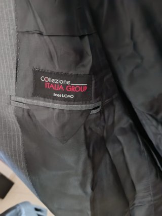 Completo uomo grigio gessato stretto