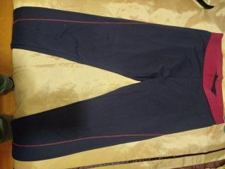 Mallas deportivas azul y rojo