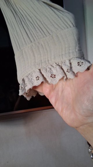 Camisa gris de manga larga