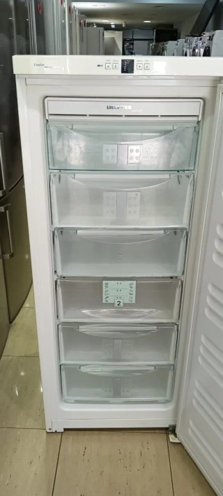 CONGELADOR VERTICAL LIEBHERR NO FROST ENERGÍA A+