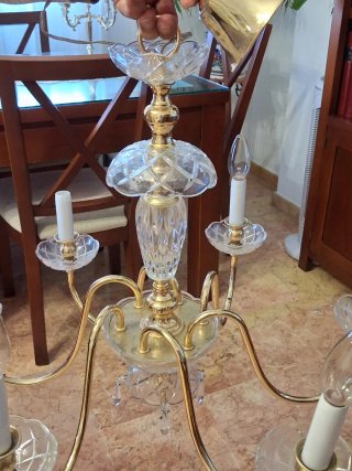Lámpara de cristal dorada