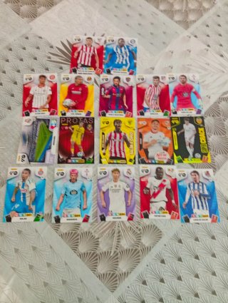 Cromos de fútbol Panini repetidos se cambian