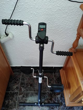 Bicicleta Estática Ejercitadora para Mayores
