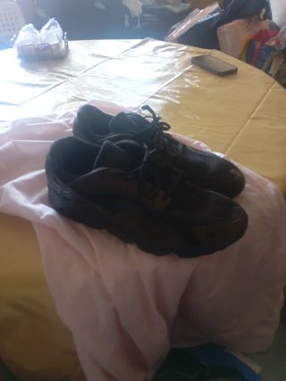 Zapatillas Nike Talla 47 Negras y Blancas