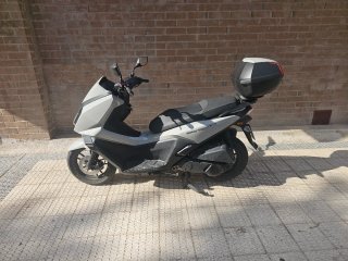 Kymco sky Town 125cc Gris.