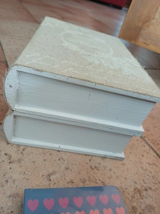 Scatola segreta libro decorativo