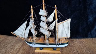 Maqueta velero clásico decorativo 30x25