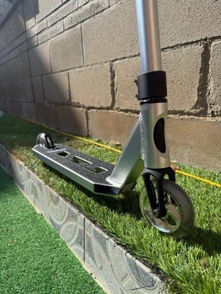 Scooter Freestyle Striker Lux Plateado