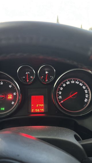 Opel Astra 2012