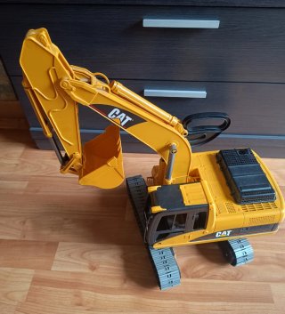 Escavatore Bruder Caterpillar con cingoli