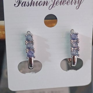 Pendientes de tanzanita natural
