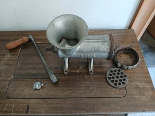 Trituradora de carne ELMA 22