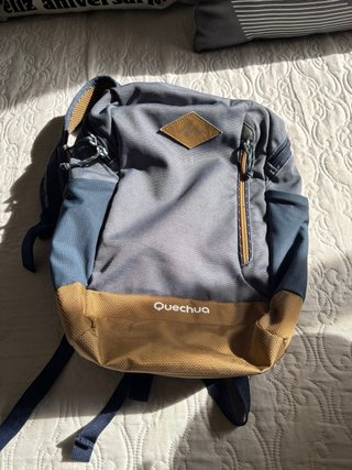 Mochila Quechua 10L azul grisaceo y Marrón