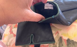 Guantes de piel negros con detalles