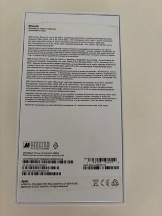 iPhone 14. 128gb, negro. 2 fundas, 1 sin estrenar.