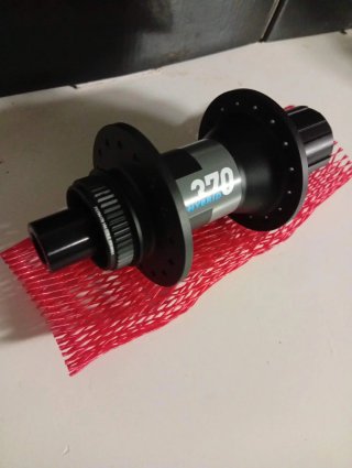 Mozzo Posteriore E-bike 12x148 32h corp HG shimano
