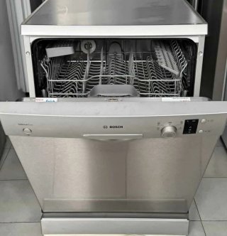 LAVAVAJILLAS MARCA BOSCH EN INOX SILENCEPLUS