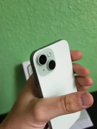 iPhone 15 128GB Verde