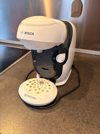 Cafetera Bosch Tassimo Blanca y Negra