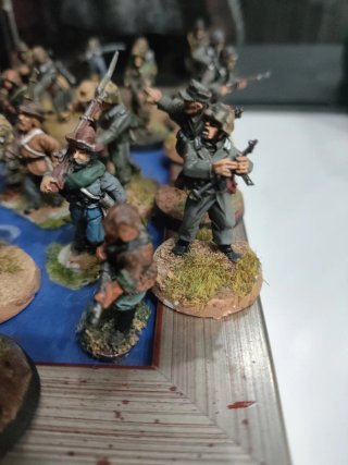 Figuras Warhammer: Alemanes, Americanos, 80 piezas