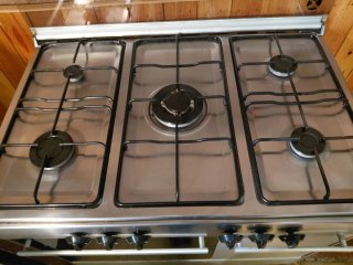 Cocina a gas 4 quemadores,son 3 uno no funciona