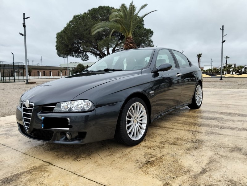 Alfa Romeo 156 2005 - foto 1