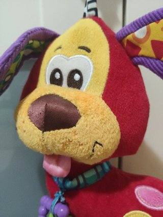 Perrito colgante bebé Playgro sensorial