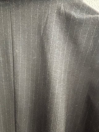 Americana Zara color negro con Raya gris  Talla XL