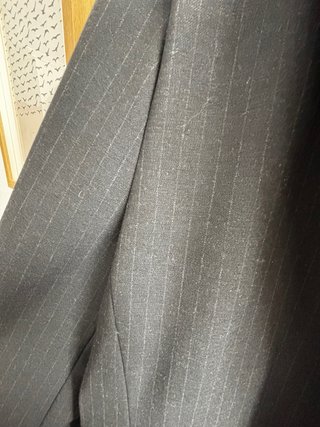 Americana Zara color negro con Raya gris  Talla XL
