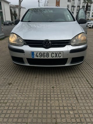 Volkswagen GOLF 5
