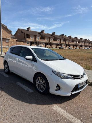 Toyota Auris Active
