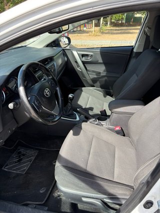 Toyota Auris Active