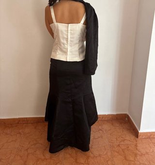 Traje de fiesta blanco y negro