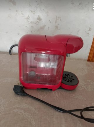 Cafetera Tassimo Compact One Bosch Roja