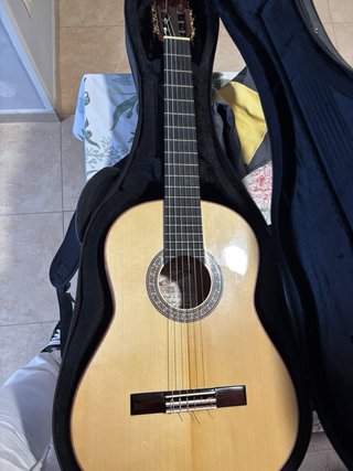 Guitarra artesana valeriano bernal prodigio
