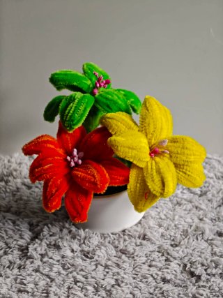 Maceta con flores. Día de la madre.