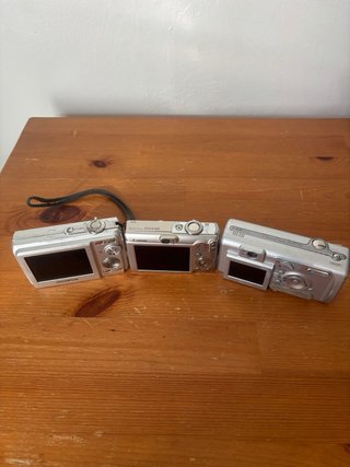 Lotto 3 fotocamere Canon e Olympus non testate